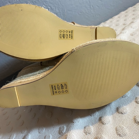 NWOT MICHAEL ANTONIO Nude Mule with an Espadrille Heel - Picture 7 of 16